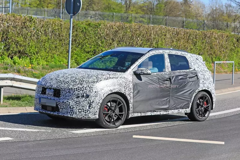 A spy shot of the 2022 Hyundai Kona N