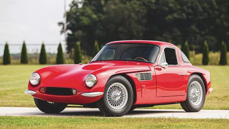 A 1965 Griffith 200 Series prototype will be auctioned off.