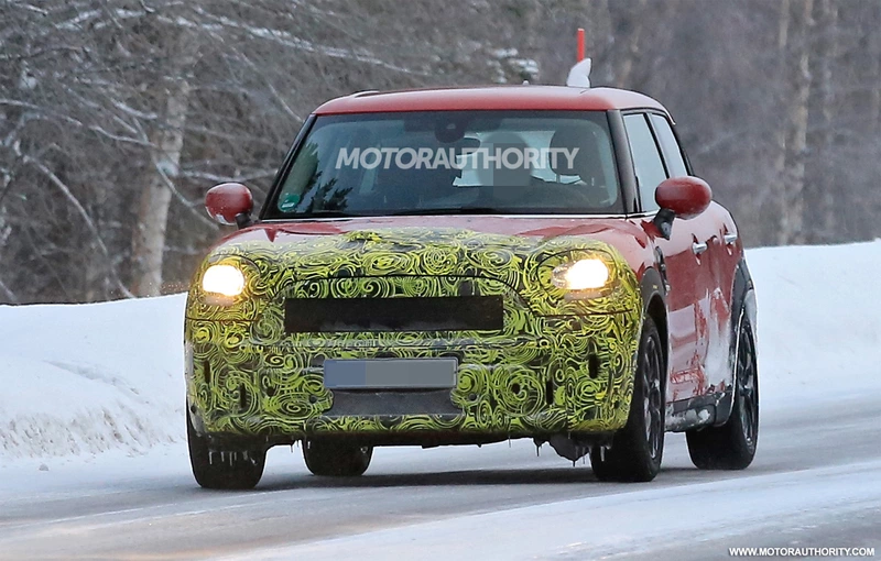 Spy shots of the 2021 Mini Countryman.