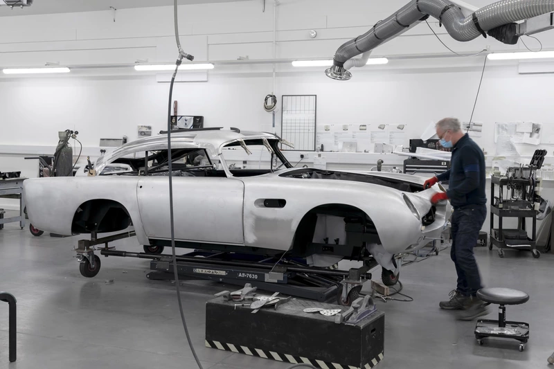 Aston Martin has begun continued production of the DB5 "Goldfinger" model.