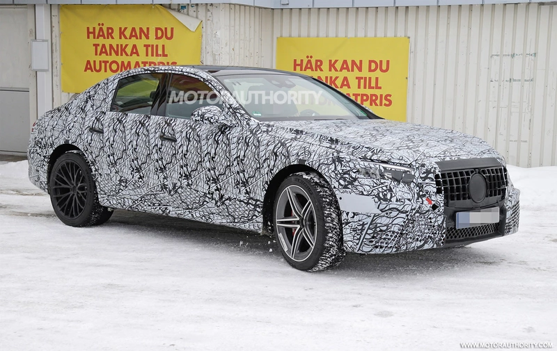 Spy shots of 2024 Mercedes-Benz AMG E 53: updated sports sedan spotted