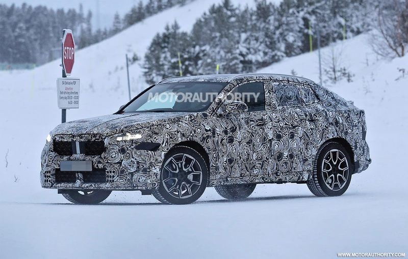 2024 BMW X2 spy shots