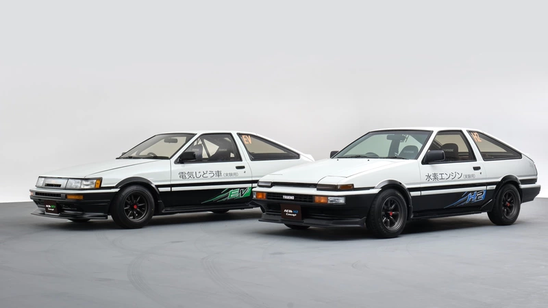 Restored 1980s Toyota Corolla GT-S with EV and hydrogen powertrain swap