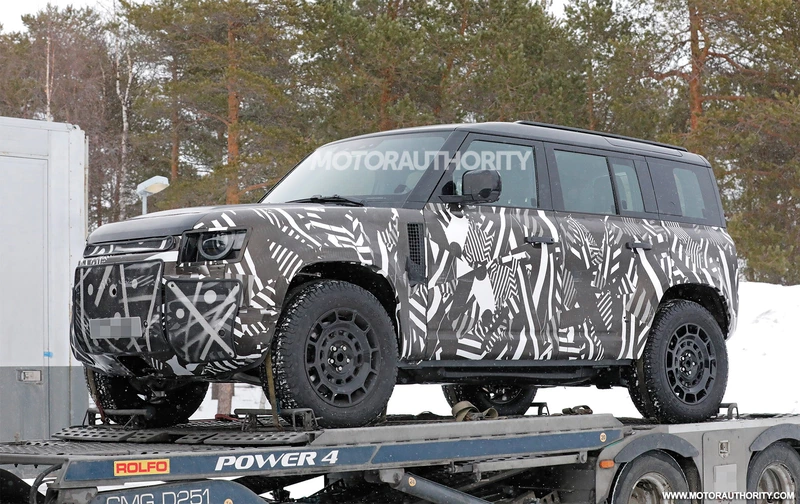 Spy shots and video of the 2024 Land Rover Defender SVX.